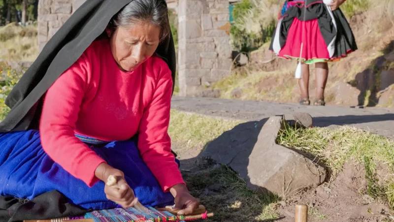 Cultural_Demonstration_Areas_–_Textile_traditions__04