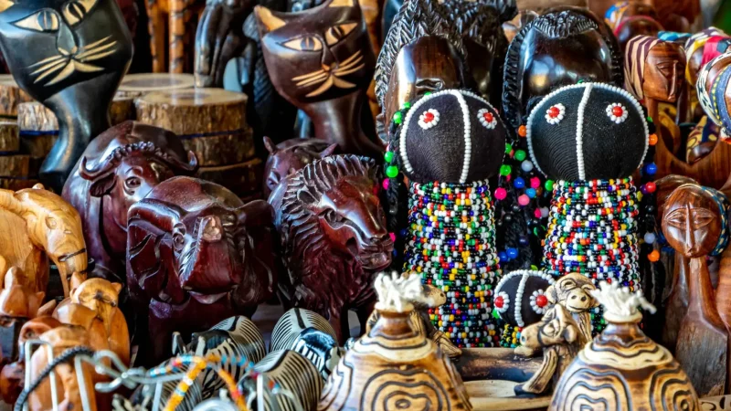 Curio_Shops_тАУ_Local_crafts_and_souvenirs_01