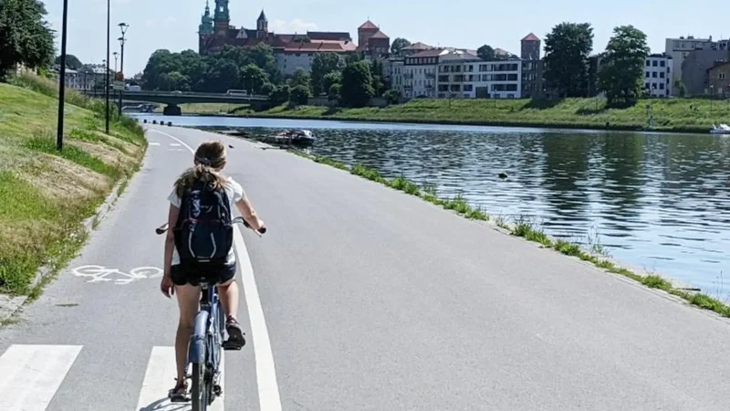 Cycling_Paths_02