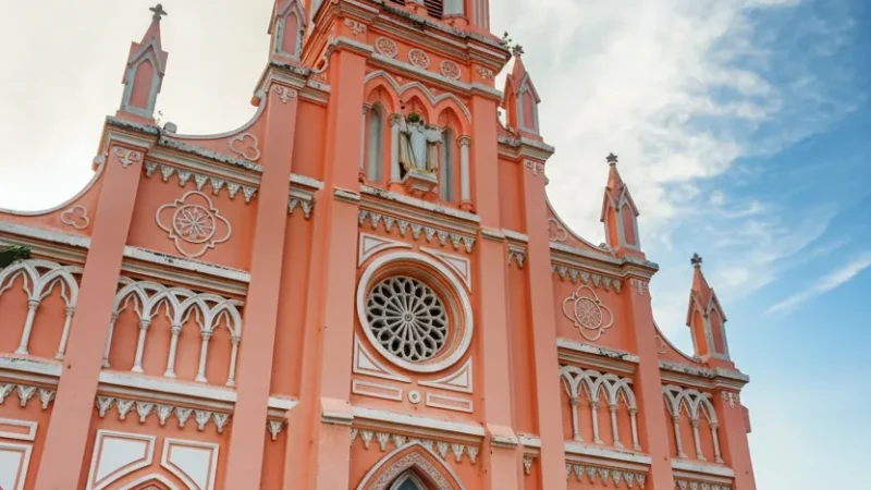 Da Nang Cathedral (Pink Church)(3)