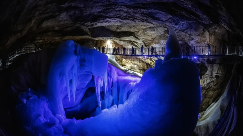 Dachstein Ice Caves – Natural Ice Chambers & Formations(4)