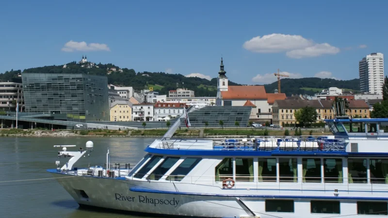 Danube Cruise Pier – River Cruise Access (Linz)(3)