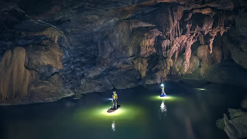 Dark Cave(2)