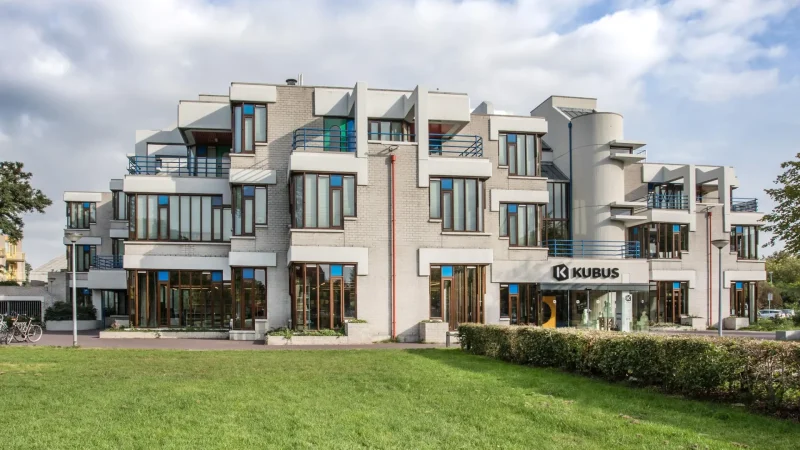 De_Kubus_Cultural_Center_02