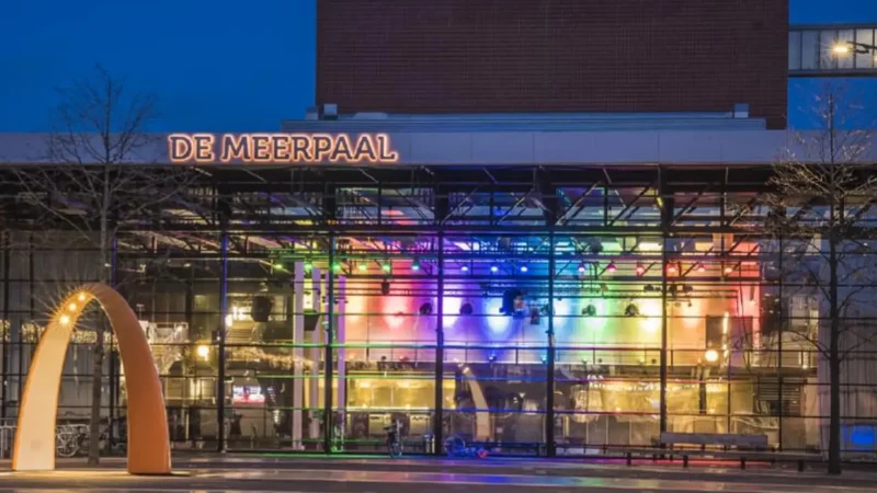 De_Meerpaal_Theater_&_Culture_Center_03