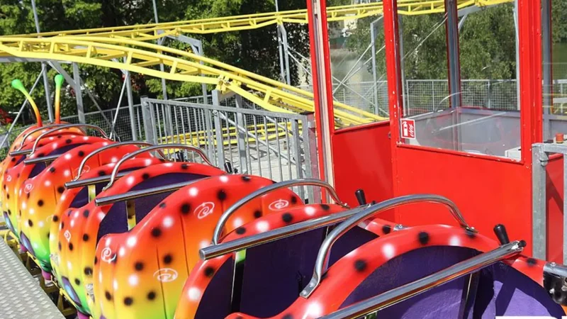 De_Valkenier_Amusement_Park_04