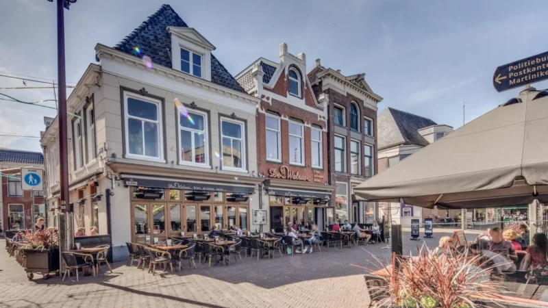 De_Walrus_Restaurant_&_Grand_Caf├й_03