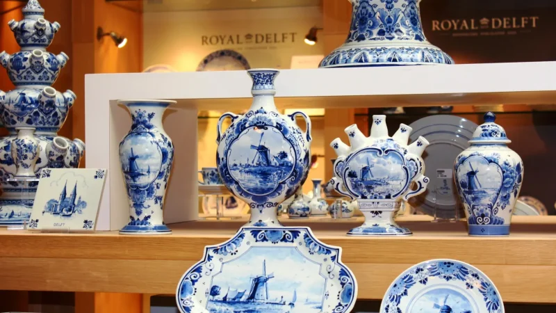 Delft_Blue_Factory_Shop_04