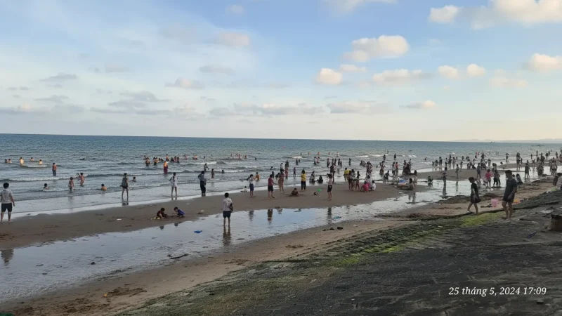 Doi Duong Beach Park – Quiet walking place(4)