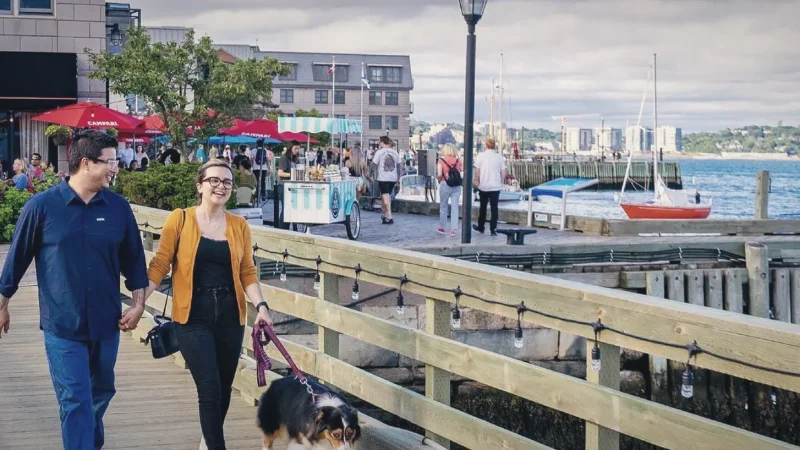 Downtown Walking Routes – City exploration(5)