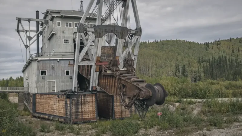 Dredge No. 4 – Historic gold dredge site(2)