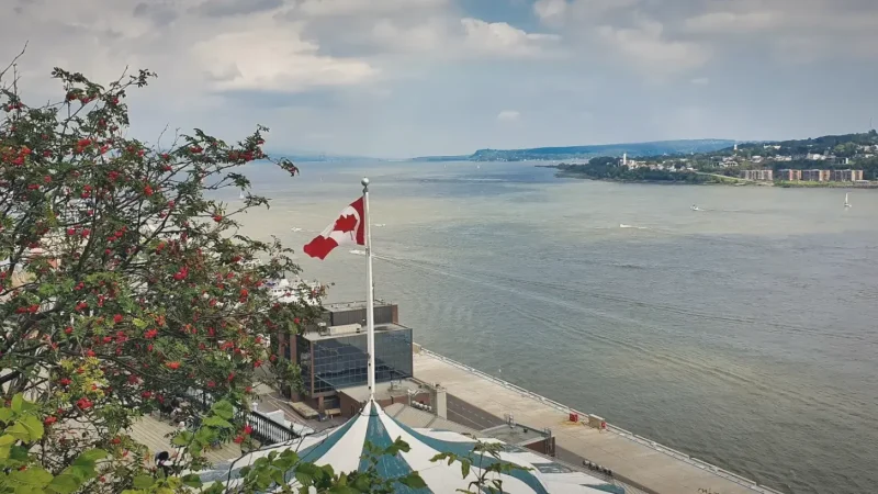 Dufferin Terrace – River viewpoints(3)