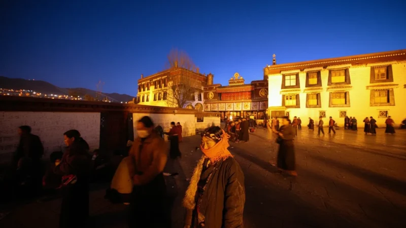 Early Morning Pilgrim Area – Spiritual atmosphere(1)