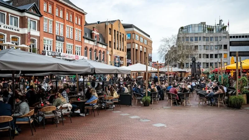 Eindhoven_Market_Square_04