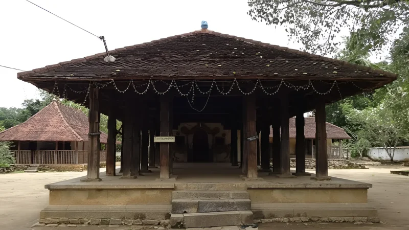 Embekka Devalaya 04