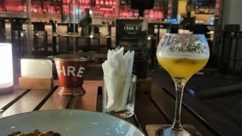 Evening Dining Spot(1)