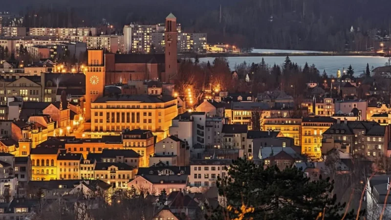 Evening Lakeside Walks – Calm Atmosphere(1)