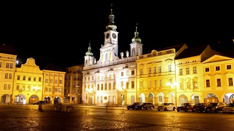 Evening Square Walks – Night atmosphere(6)