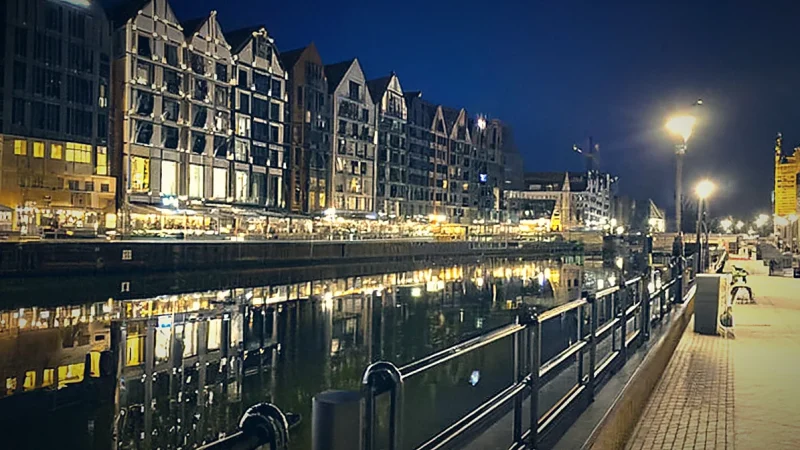 Evening Waterfront Walks – Night atmosphere(1)