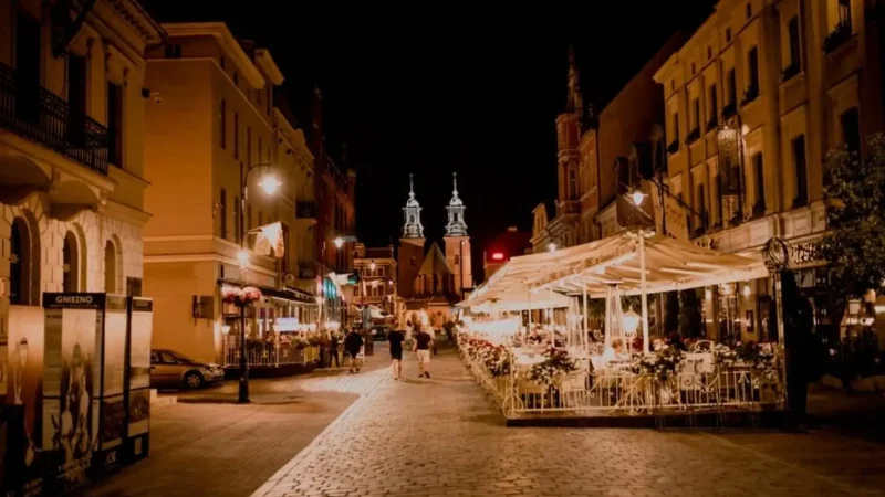 Evening_Old_Town_Walks_03