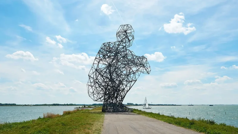 Exposure_Statue_02