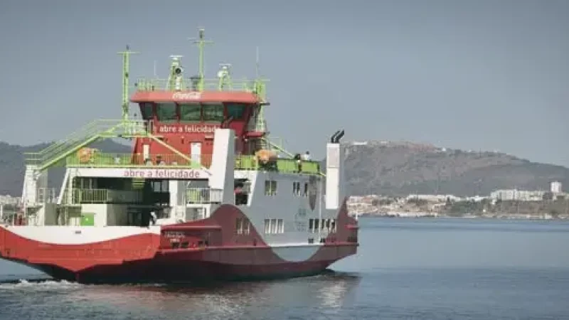 Ferry Crossing Views – Scenic ride from Setúbal(6)
