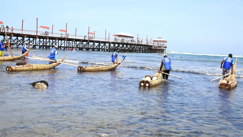 Fishermen’s_Dock_–_Traditional_fishing_activity__06