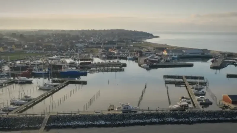 Fishing Pier Area – Harbor activity(2)