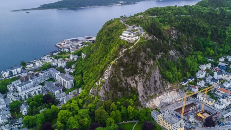 Fjellstua Café – Viewpoint café on Mount Aksla(1)