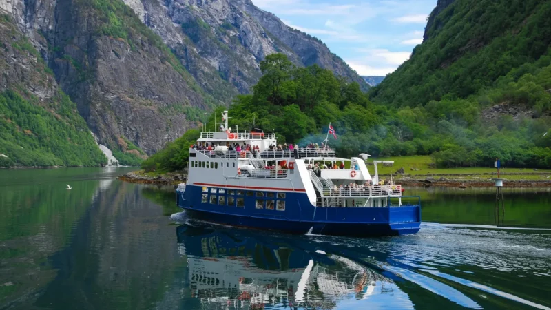 Fjord Boat Cruise Routes – Scenic Water Journeys(6)