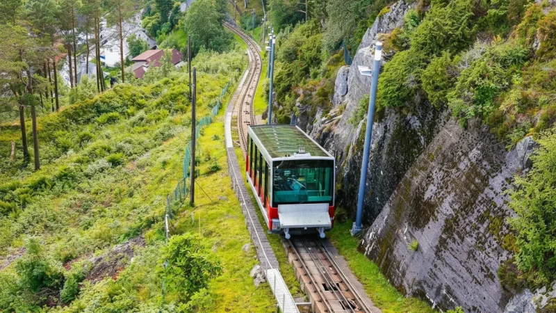 Fløibanen Funicular – Mountain railway(3)