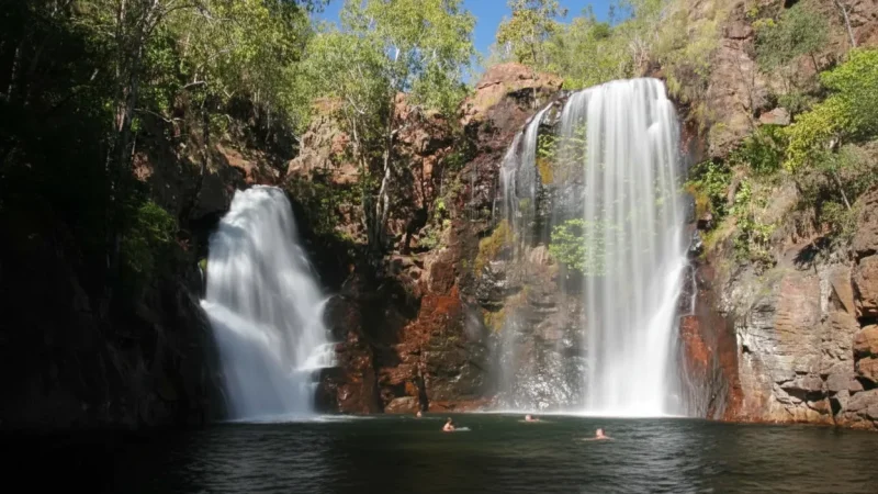 Florence Falls – Twin waterfalls with a natural swimming pool(4)