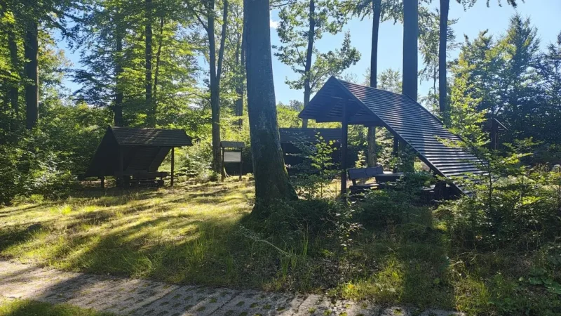 Forest_Rest_Areas_03