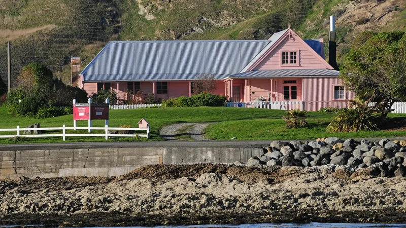 Fyffe_House_тАУ_Historic_whaling-era_house_01