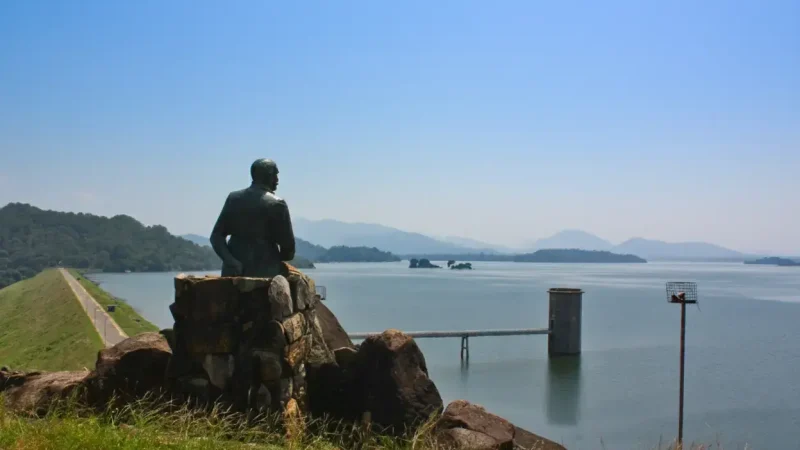 Gal Oya Reservoir 04