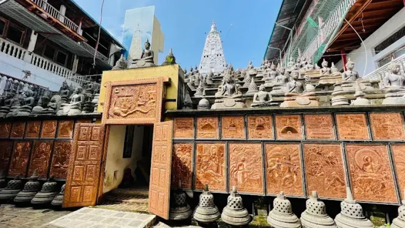 Gangaramaya (Vihara) Buddhist Temple5