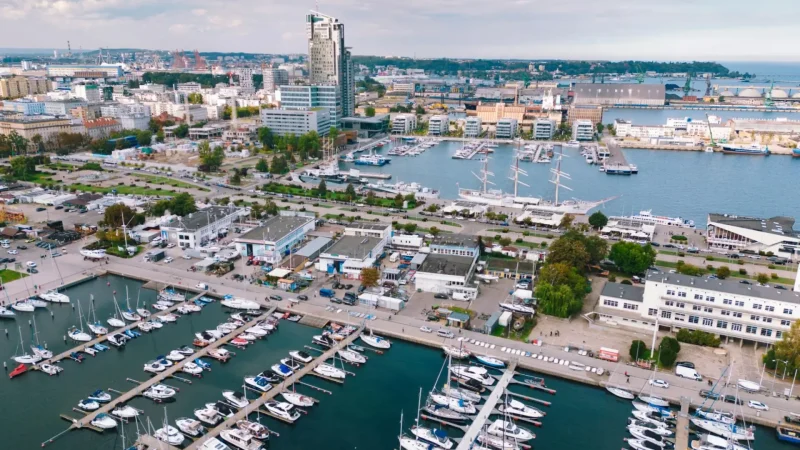 Gdynia_Harbor_02