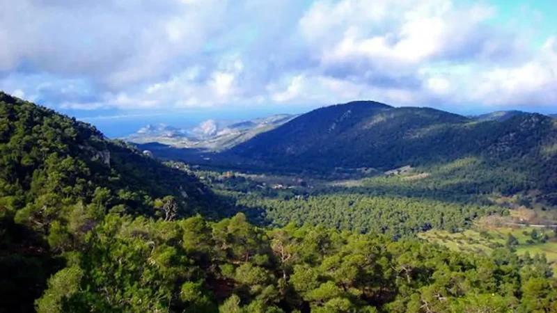 Geraneia_Mountains_03