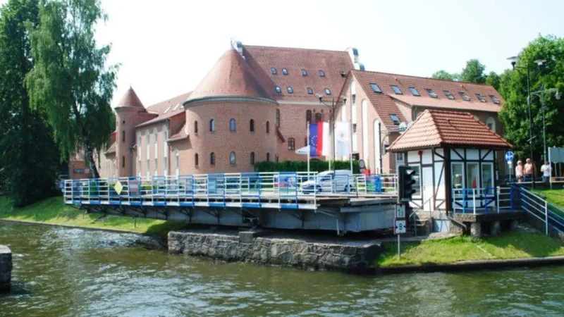 Giżycko_Swing_Bridge_03