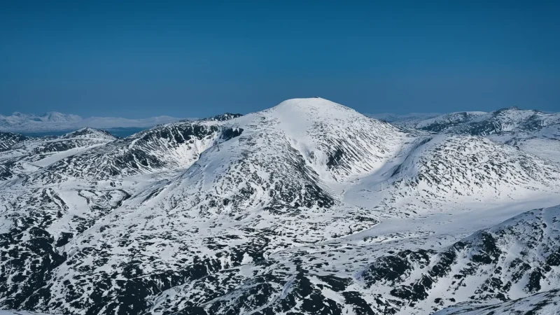 Glittertind View Areas – Norway’s second-highest peak views(4)