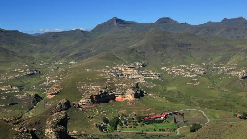 Golden_Gate_Highlands_National_Park_тАУ_Mountain_scenery_04