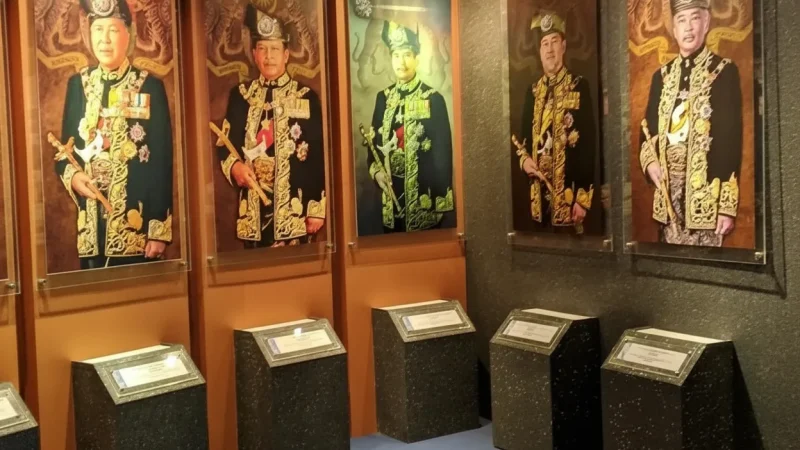 Government House Museum – Political history exhibits(2)