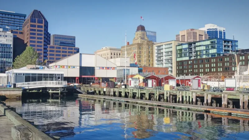 Halifax Waterfront Boardwalk – Harbor views & walking paths(3)