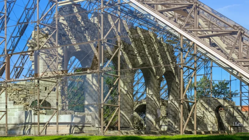 Hamar Cathedral Ruins – Medieval cathedral remains under glass(5)