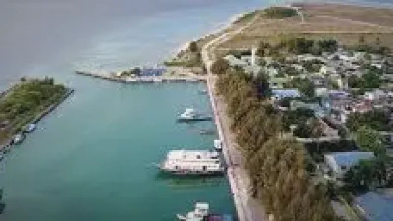 Harbour Area – Scenic boat and sea views(6)