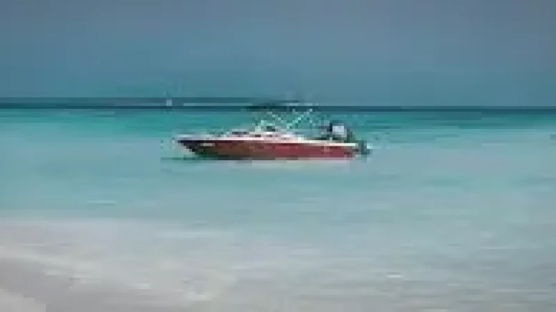 Harbour Area – Scenic ocean and boat(1)