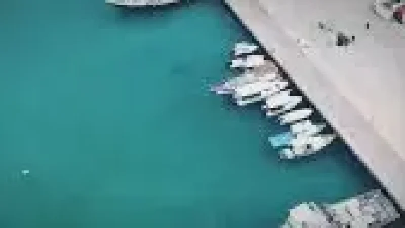 Harbour Front – A scenic location with boat(6)