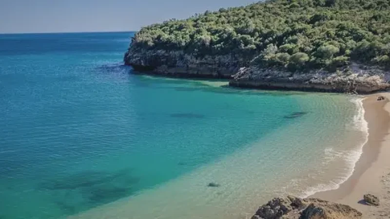 Hidden Beaches – Small access-only coves(1)