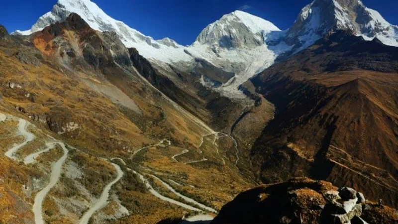 High_Mountain_Passes_–_Panoramic_alpine_views__03