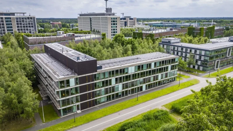 High_Tech_Campus_Eindhoven_03